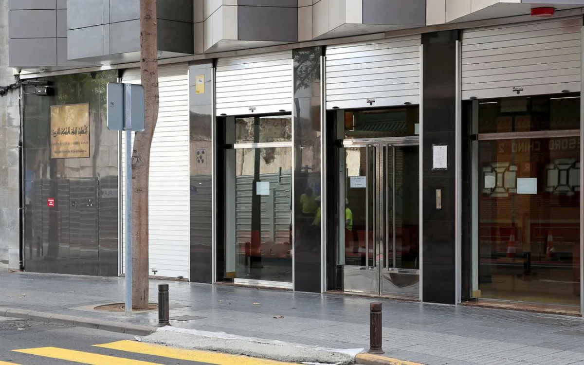 20 000 euros para el conductor acosado : la justicia golpea fuerte contra el consulado de Marruecos