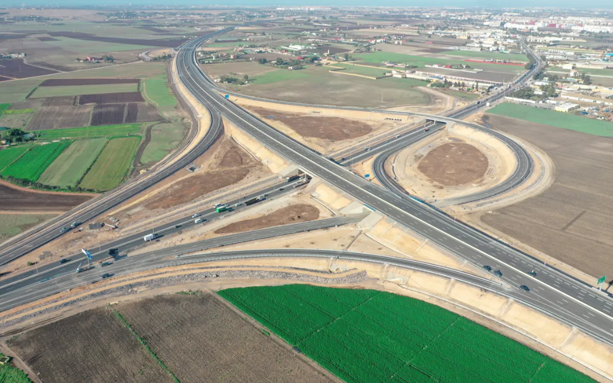 4,8 millones de árboles y estaciones solares : La transformación de las autopistas marroquíes