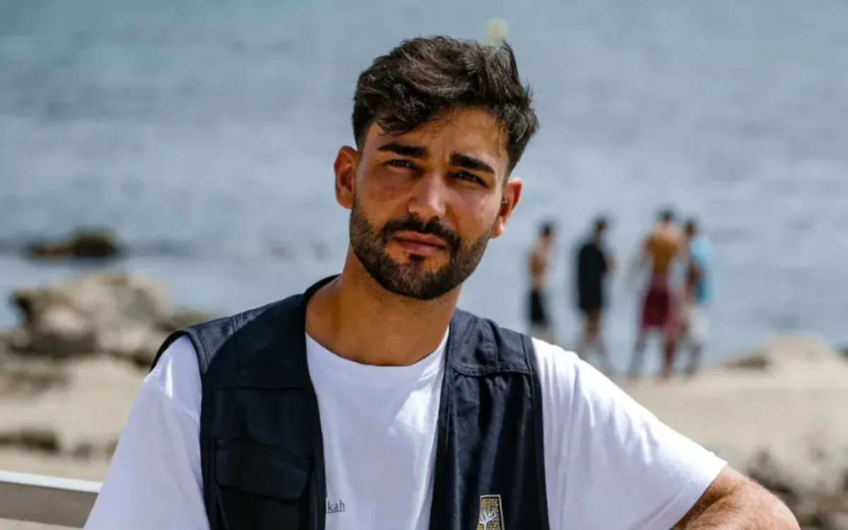 A los 9 años, Mohamed entró en España bajo un camión ; años después, regresa para ayudar a los menores marroquíes