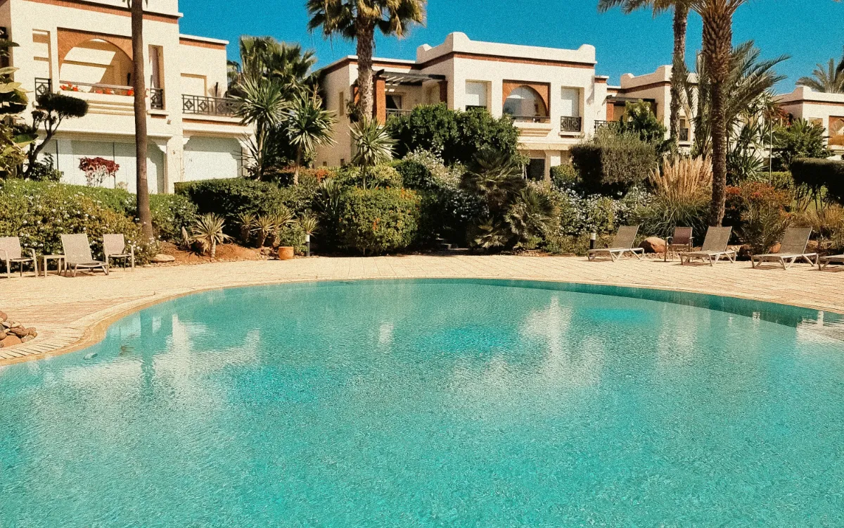 Agadir : el "sol garantizado" y "todo incluido" en Sept à huit (TF1)