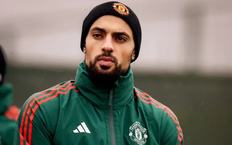 Amrabat : De estrella mundial a suplente en el United, ¿fin del sueño en Old Trafford ?