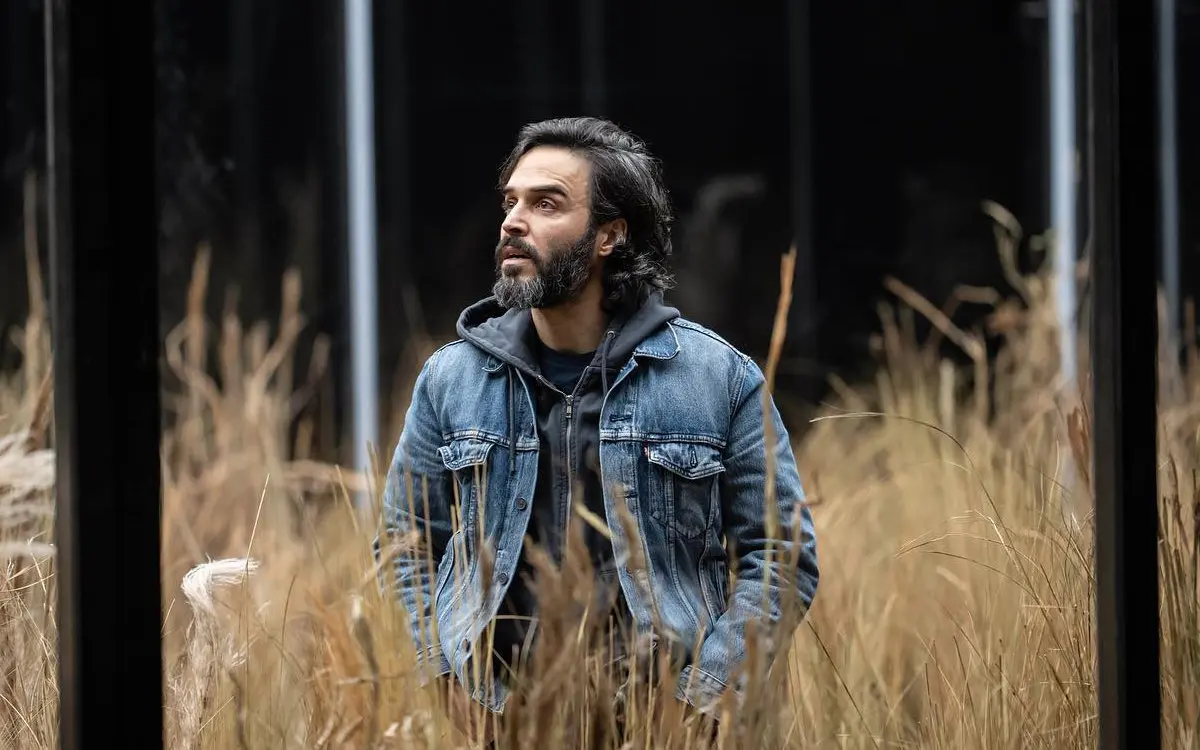"Assaâd Bouab : De 'Dix pour cent' a Hollywood, el meteórico ascenso del actor franco-marroquí"