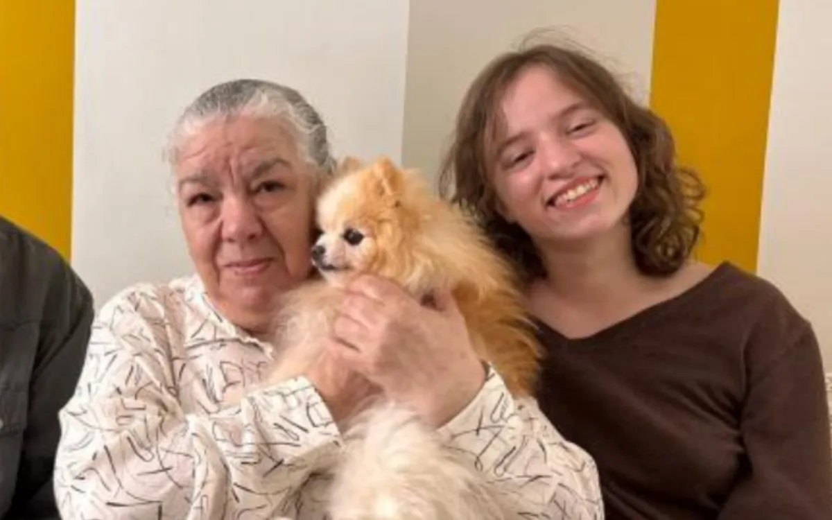 Bélgica : una jubilada marroquí de 75 años encuentra una amiga de 17 años