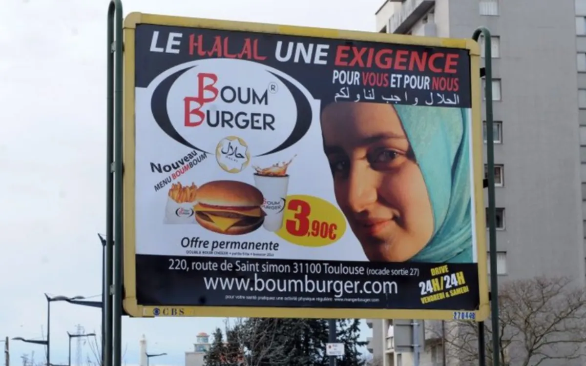 Una cadena francesa descubre un restaurante con su nombre en Al Hoceïma