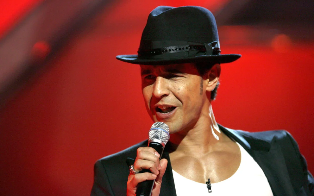 Chico Slimani, cantante de origen marroquí despojado de su fortuna en Dubái, cuenta su historia