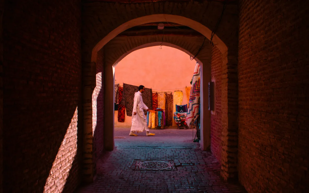 Turista británica al borde de la muerte en Marrakech : vacaciones soñadas se convierten en pesadilla médica