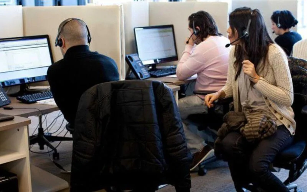 "Crisis laboral en Marruecos : La ley francesa amenaza 10.000 empleos en centros de llamadas"