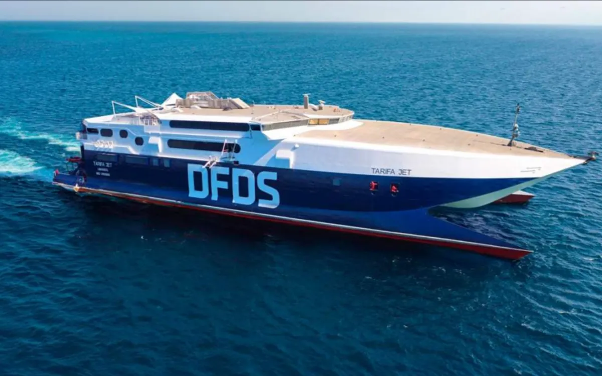 DFDS quiere volver entre Tarifa y Tánger, pero Marruecos le impone una condición