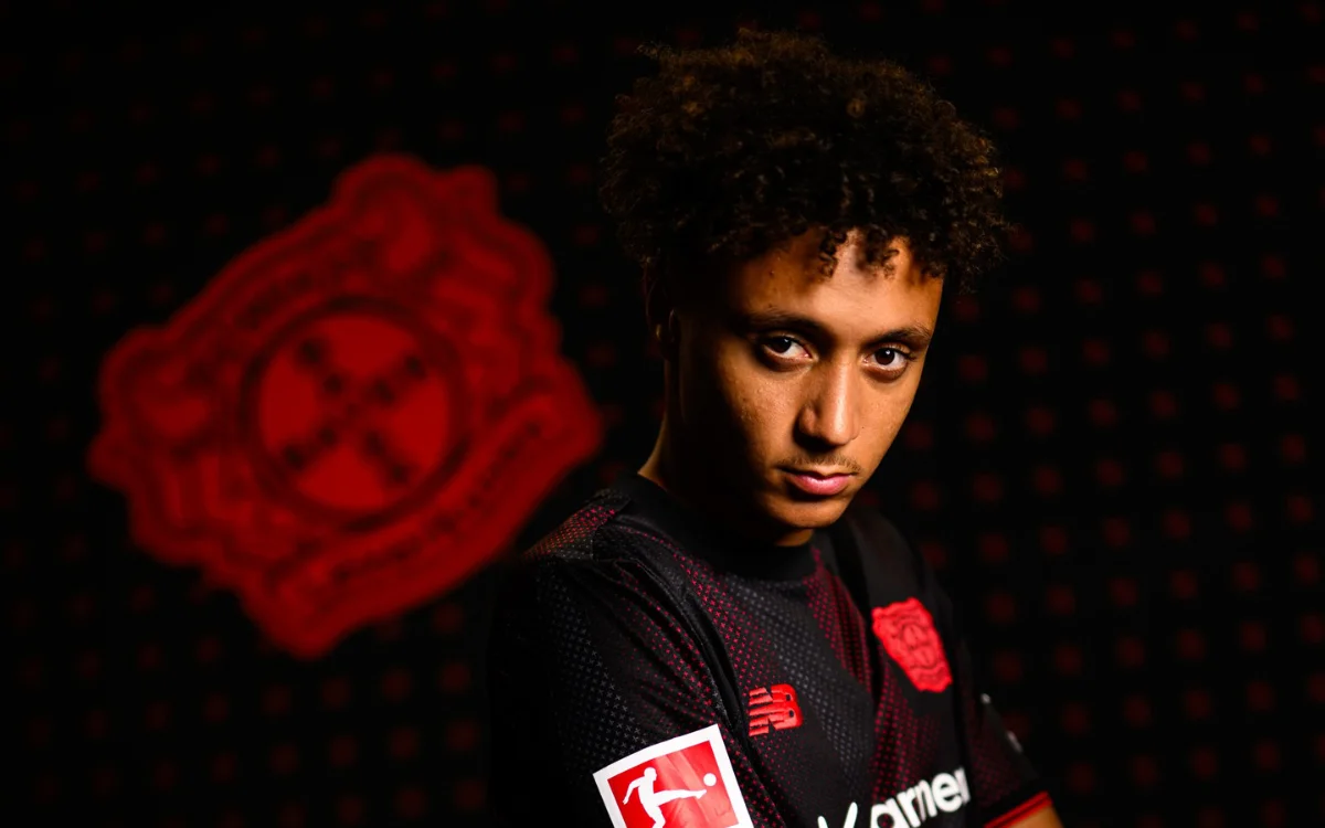 Eliesse Ben Seghir, llegado a precio de oro, tiene dificultades para convencer en el Bayer Leverkusen