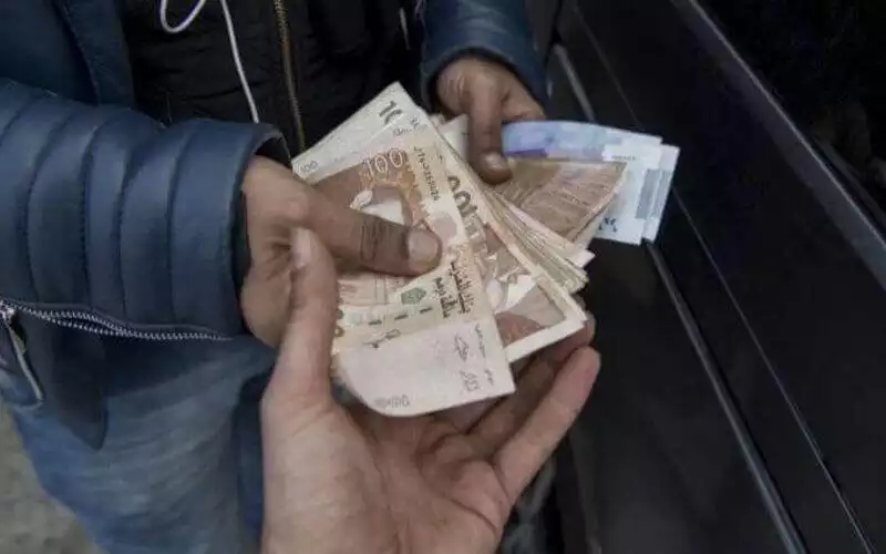 Escándalo judicial en Laâyoune : Juez detenido por aceptar soborno de 130.000 dírhams