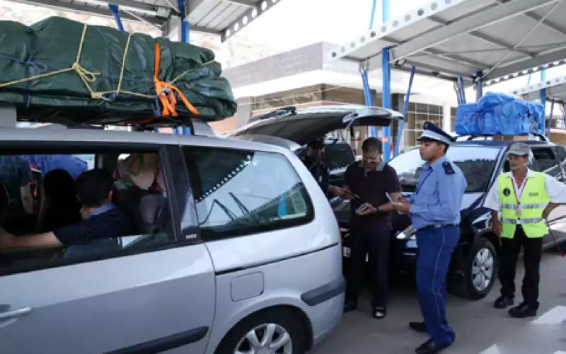 Escándalo en Tánger Med : MRE denuncian abusos y retrasos en aduanas marroquíes