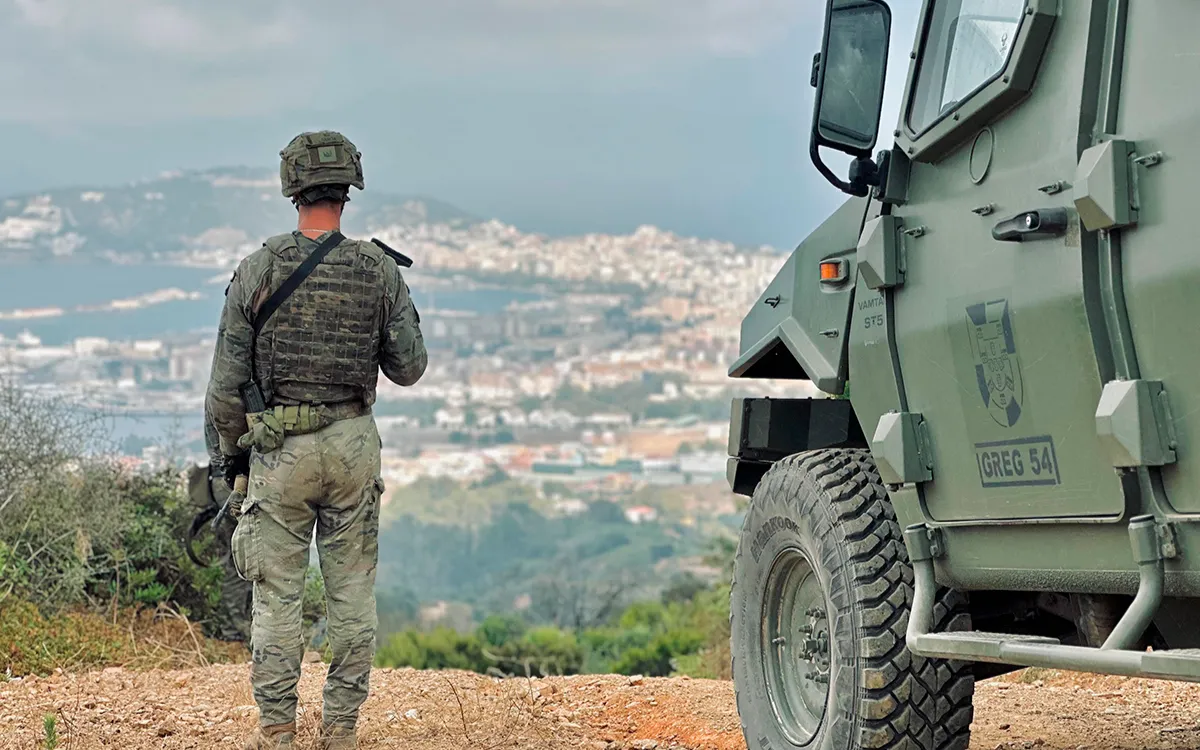 España despliega sus tropas en Ceuta frente al armamento de Marruecos