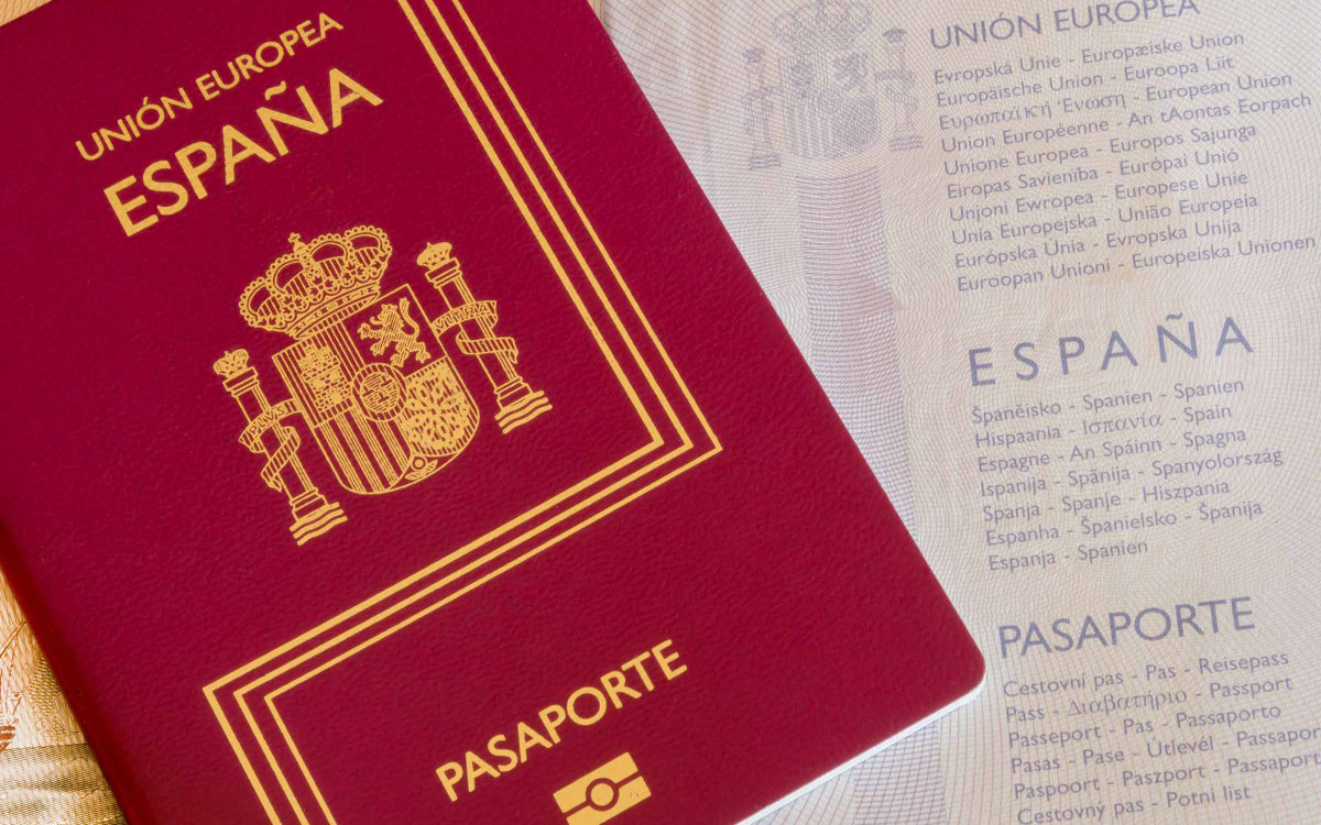 España lidera Europa en naturalizaciones : El boom migratorio de la era Sánchez