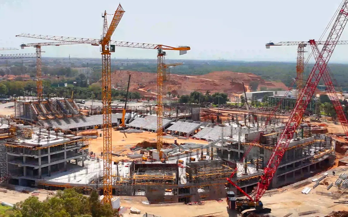 Estadios, autopistas, fábricas… pero el desempleo juvenil sigue en el 37 % en Marruecos