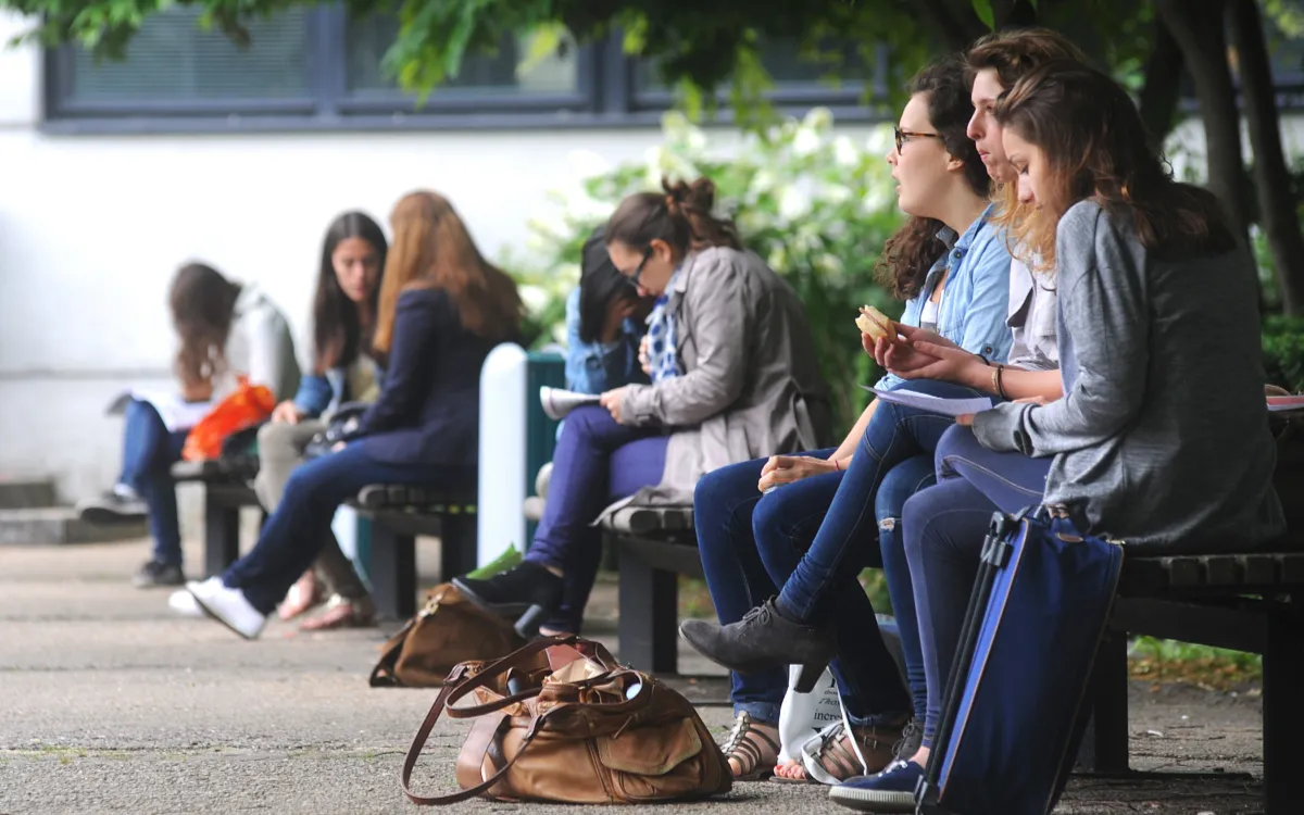 Los estudiantes marroquíes se alejan de Francia