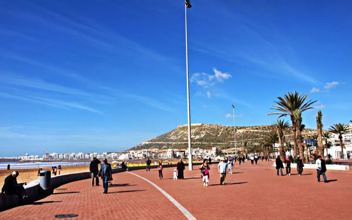 Falsos guías, precios inflados, cámaras : Agadir quiere tranquilizar a los turistas