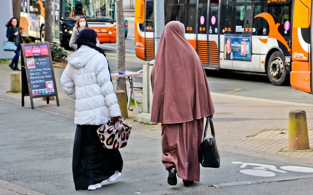 Francia : Nueva ley preocupa a los musulmanes