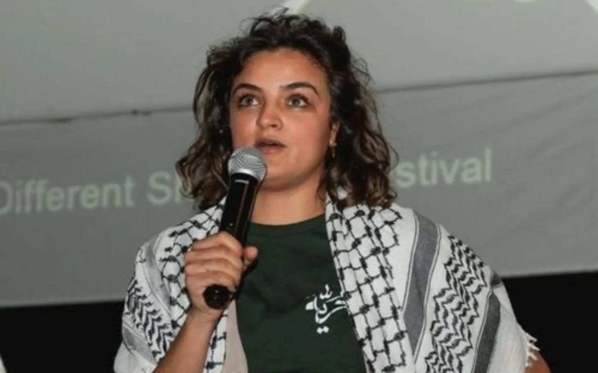 GenZ 212 : Zineb Kharroubi, figura de la protesta en Francia, detenida en Marrakech