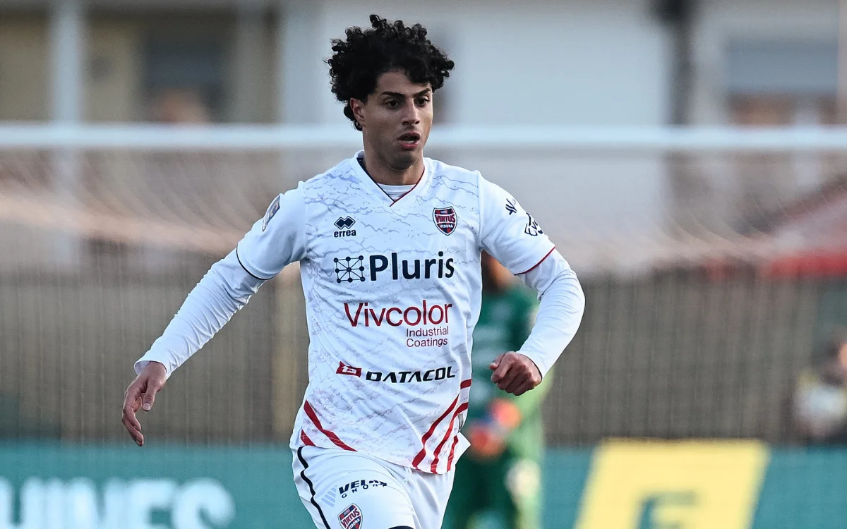 Hachim Mastour : « Me han utilizado como una máquina de dinero y una marioneta »