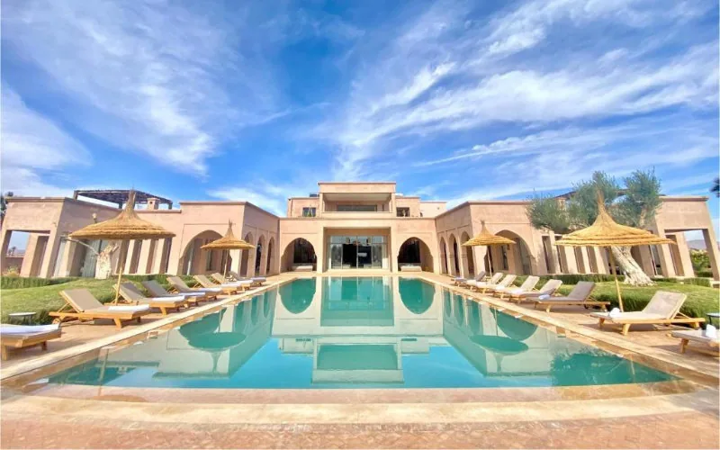 Hakim Ziyech busca su palacio marroquí : El futbolista explora villas de lujo en Marrakech