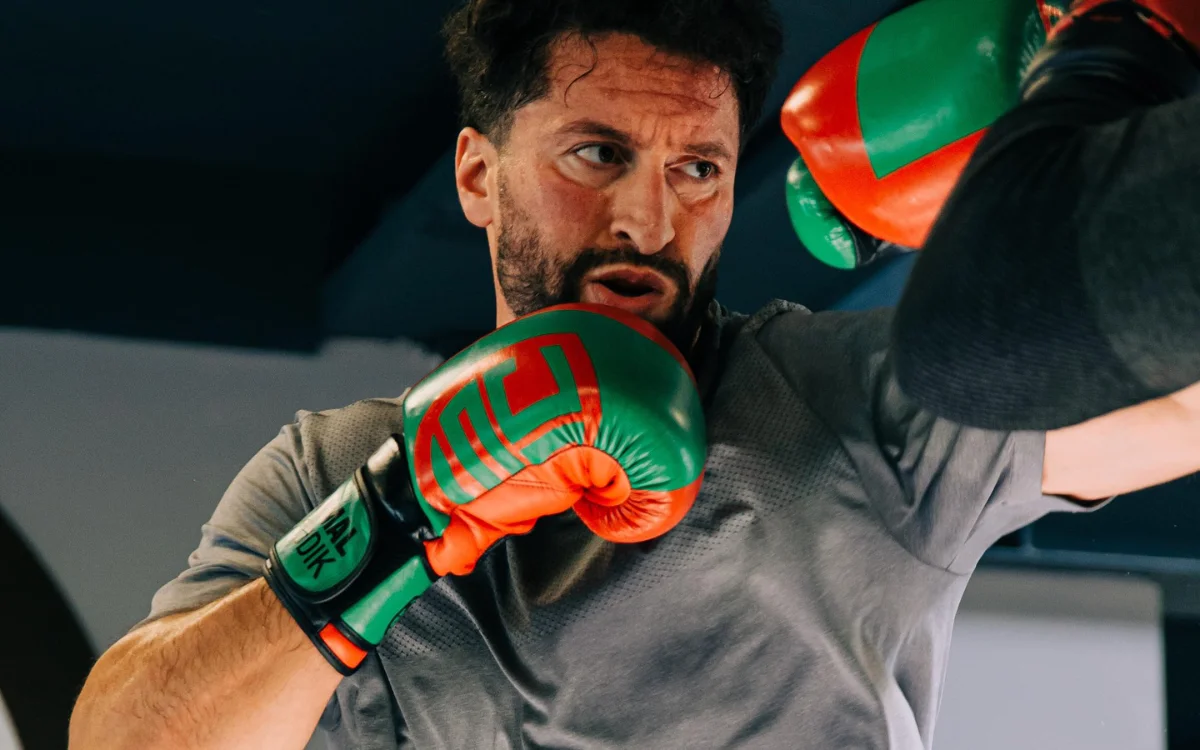 El kickboxer Jamal Ben Saddik condenado a cuatro años de prisión por el secuestro de un estibador