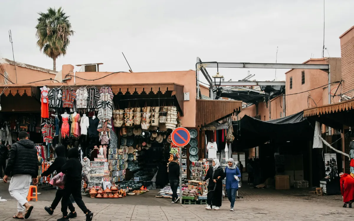 Marrakech : el fraude filmado de un falso guía se convierte en un fiasco