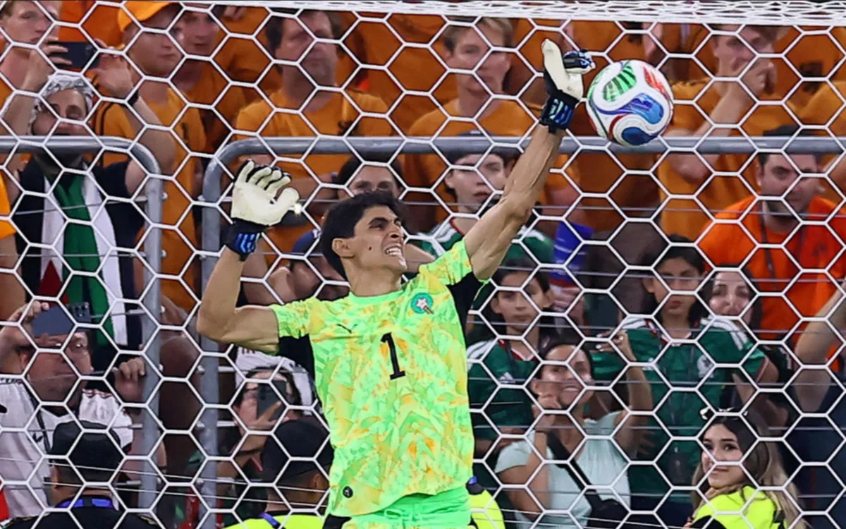El Marroquí Yassine Bounou Firma un Gesto Nunca Visto en el Mundial