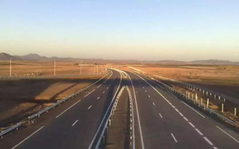 Marruecos acelera megaproyecto : Autopista Fez-Marrakech impulsará economía y conectividad