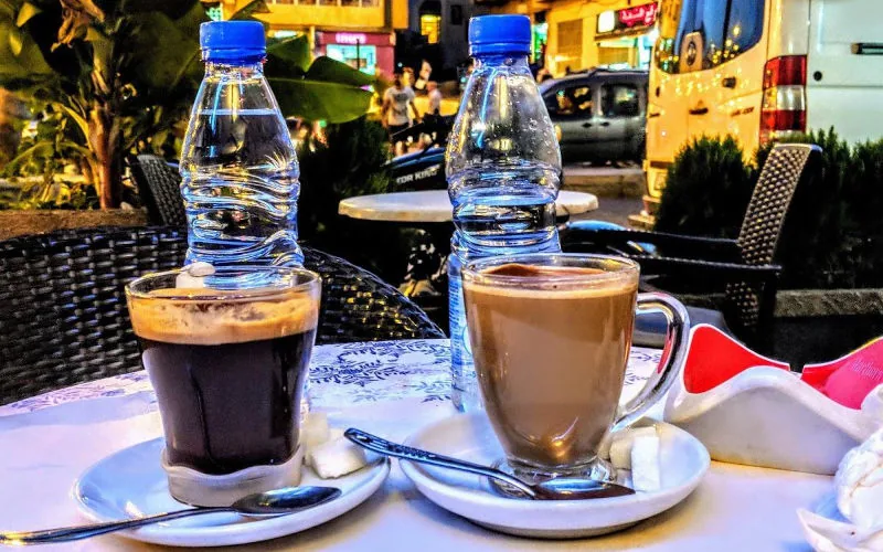 Marruecos : Alza de precios en cafés y restaurantes amenaza el turismo veraniego