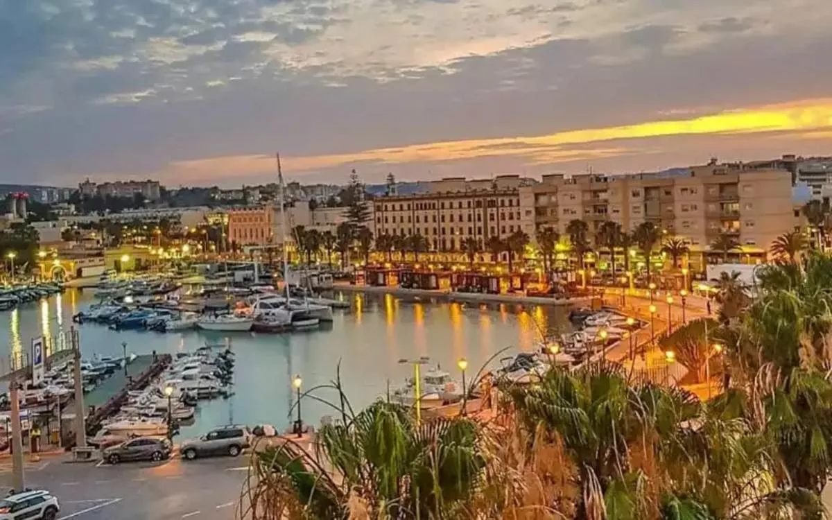 Marruecos bloquea las aduanas de Ceuta y Melilla