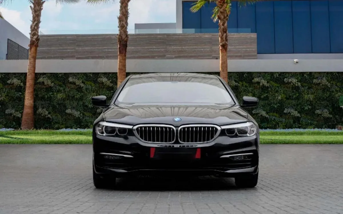 Marruecos : el BMW de un ministro desata la polémica