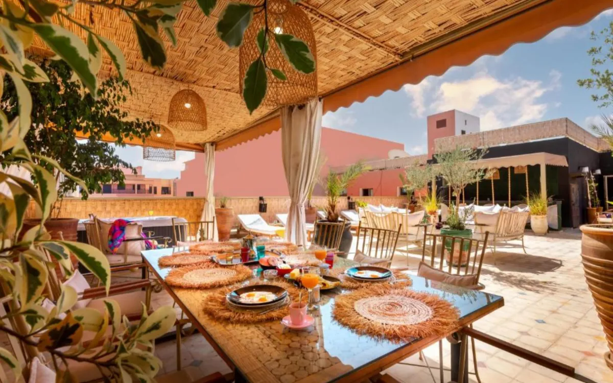Marruecos : los dueños de cafeterías y restaurantes enojados