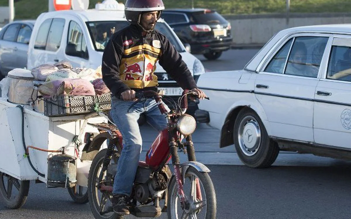 Marruecos : permiso de ciclomotor obligatorio y será de pago