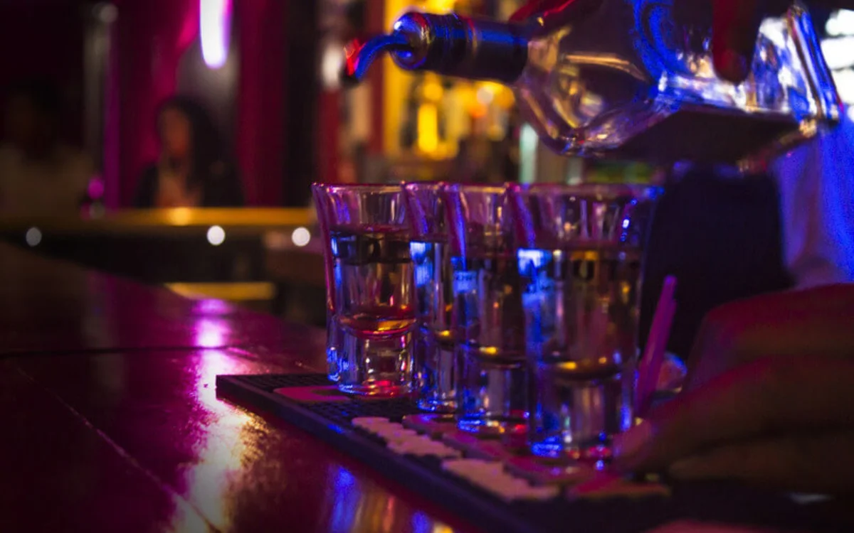 Marruecos : a las puertas de las fiestas, alerta sobre el alcohol adulterado