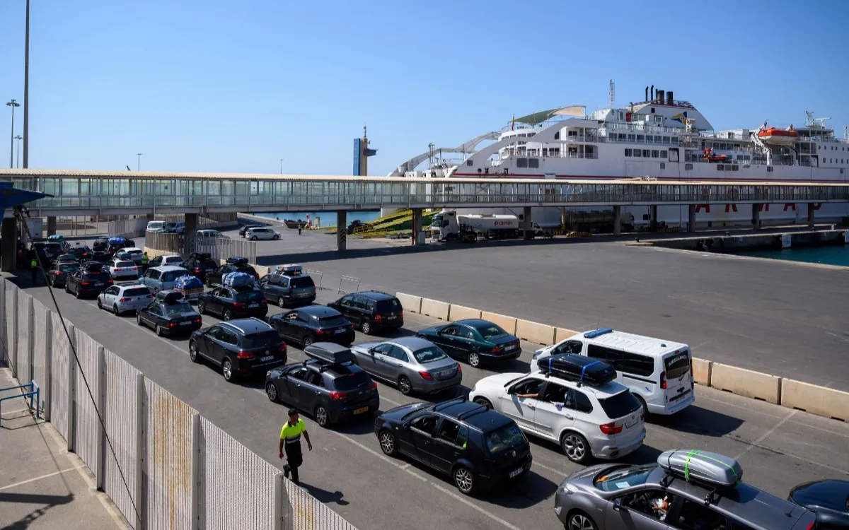 Marruecos : El puerto de Almería quiere acabar con las largas colas para los MRE
