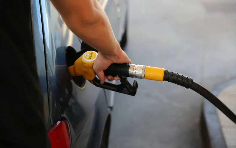 Marruecos respira : Caída de precios en gasolineras alivia el bolsillo de conductores