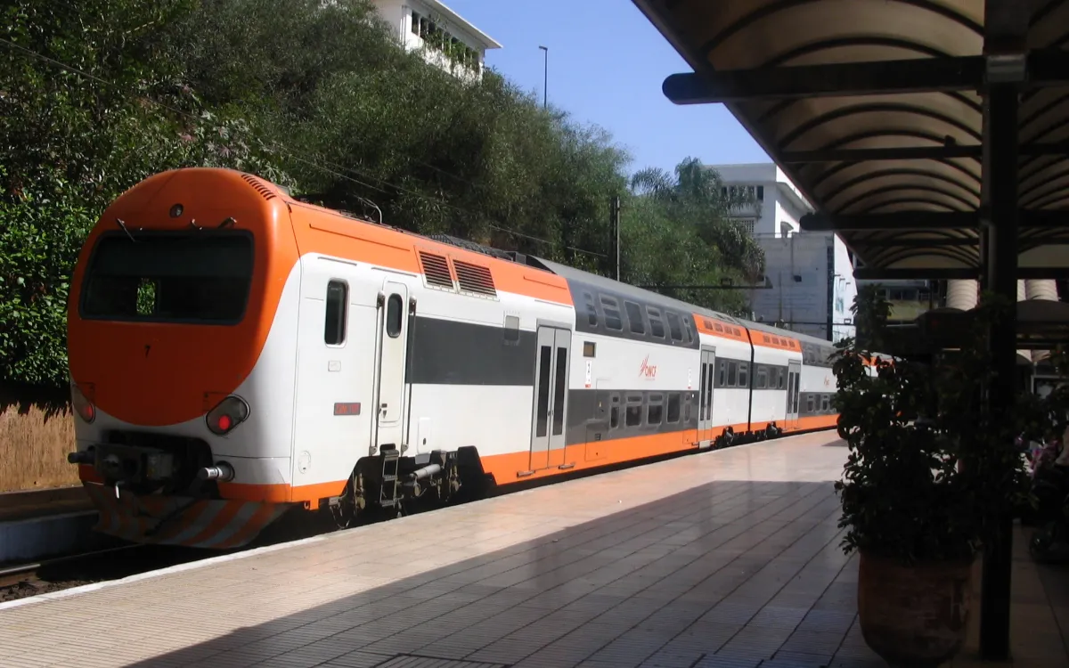 Marruecos : los trenes españoles se retrasan, la opción coreana no responde