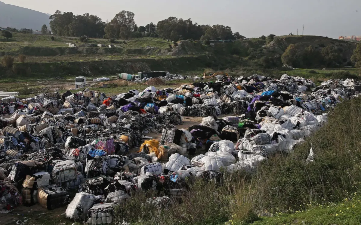 Miles de toneladas de residuos textiles de Marruecos invaden ilegalmente España
