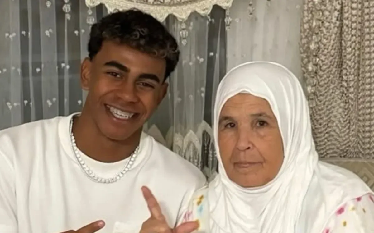Los Pequeños Caprichos de Lamine Yamal Contados por su Abuela