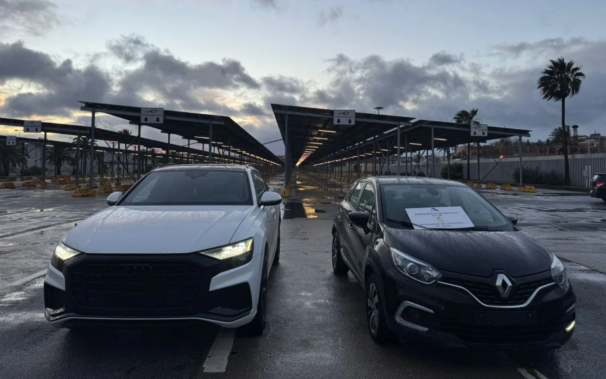 Placas robadas, chasis maquillados : coches robados en Italia interceptados en la frontera marroquí
