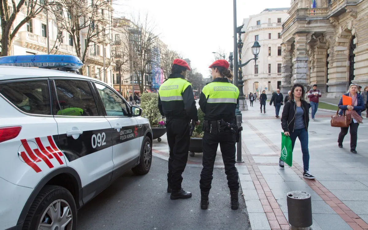 Un profesor marroquí abandona a sus hijos en España por su "futuro