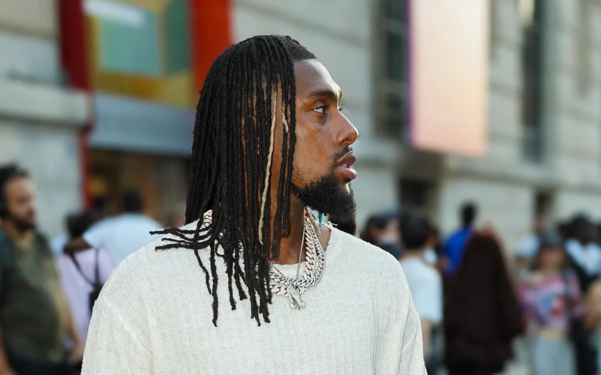 Rabat : Alex Iwobi criticado después de un video polémico sobre su hotel en Marruecos