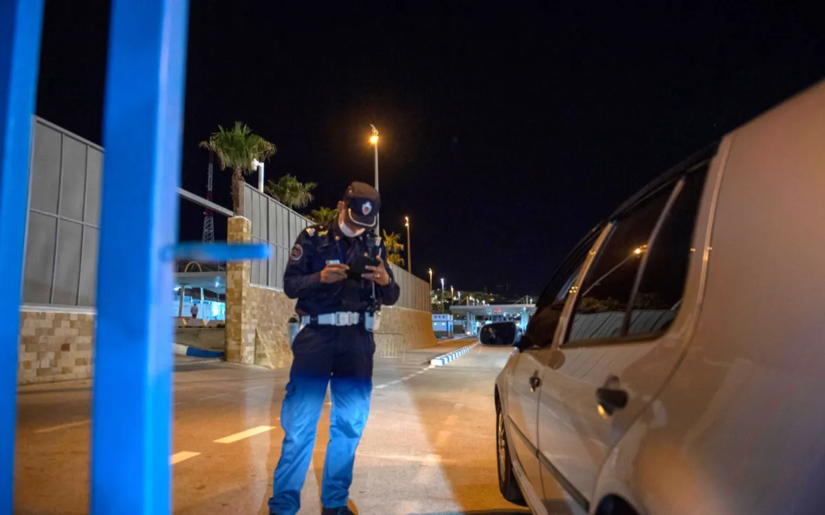 Registro Íntimo y Humillación : Abogado Denuncia Control Aduanal Degradante en la Frontera de Ceuta