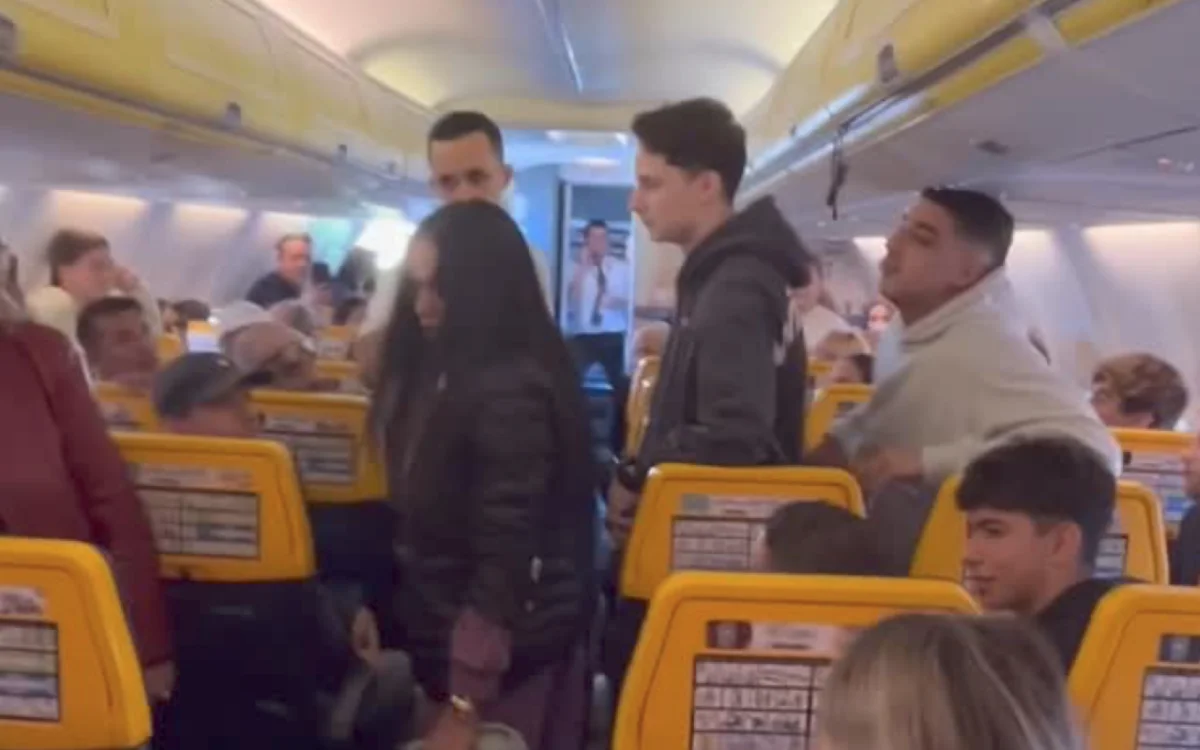 Ryanair : una pasajera ingobernable desvía el vuelo Marrakech-Barcelona hacia Fez