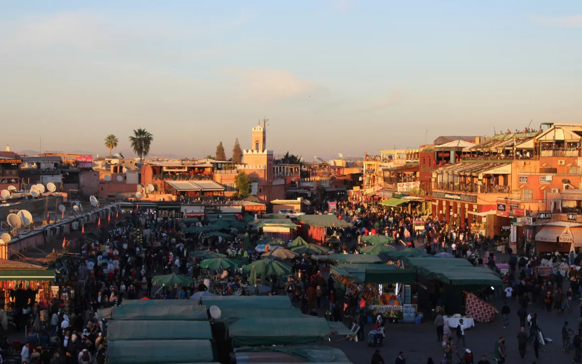 Sol y precios bajos : por qué Marrakech es el destino ideal antes de la estampida estival