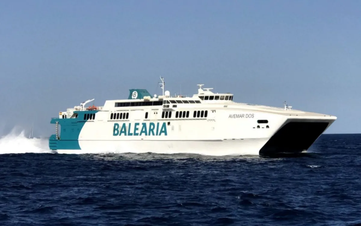 Tánger-Tarifa : 300 viajeros atrapados en un ferry
