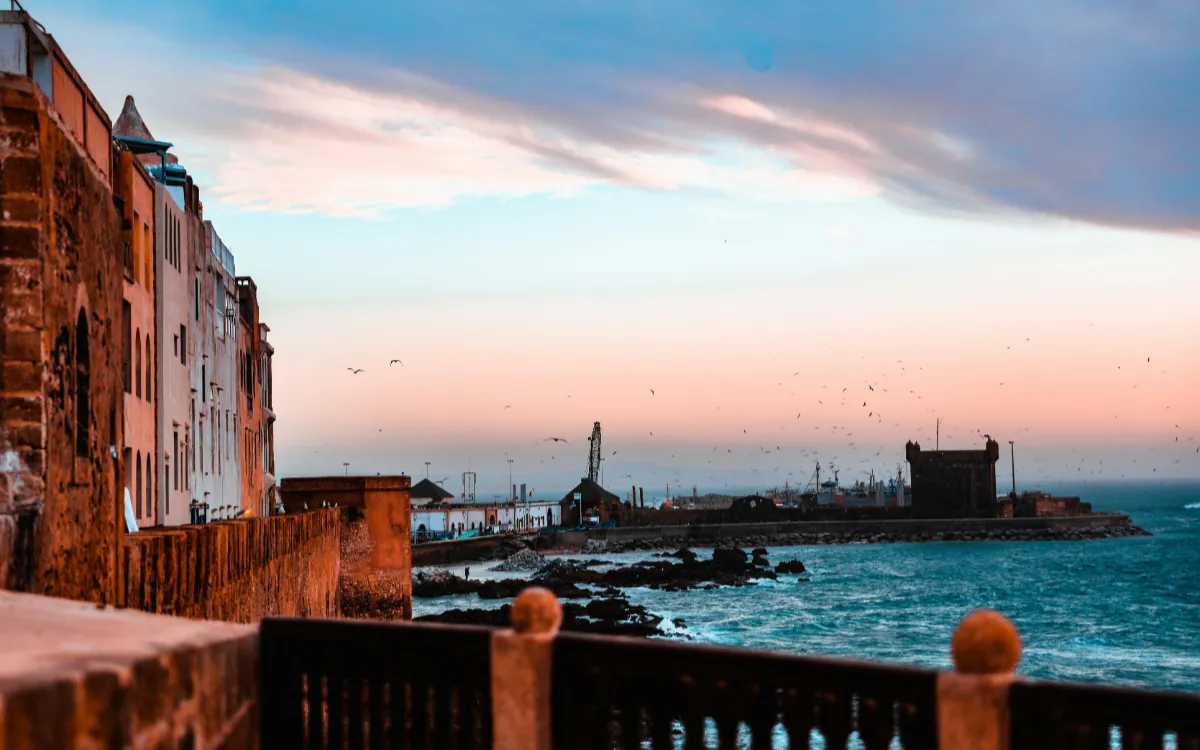Vacaciones de verano : los franceses dudan, pero Marruecos resiste