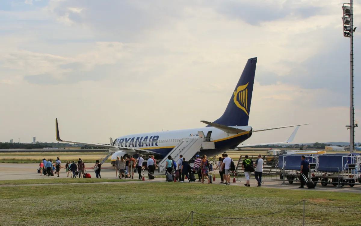 Un vuelo Ryanair Bruselas-Tetuán aterriza de emergencia en Burdeos