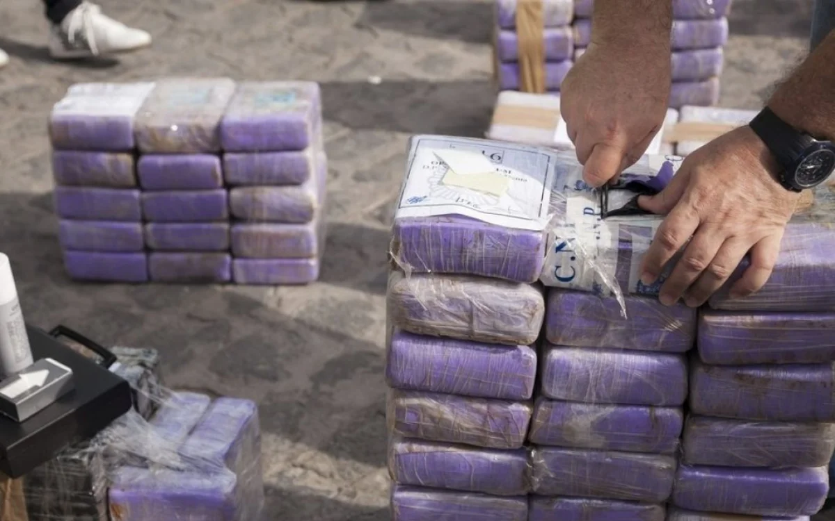Yeso, lejía, psicotrópicos : cómo los narcotraficantes envenenan la cocaína en Marruecos