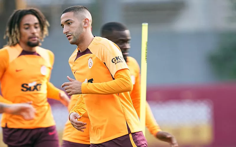 Ziyech vuelve a los entrenamientos : ¿Estará listo para el derbi contra Besiktas ?
